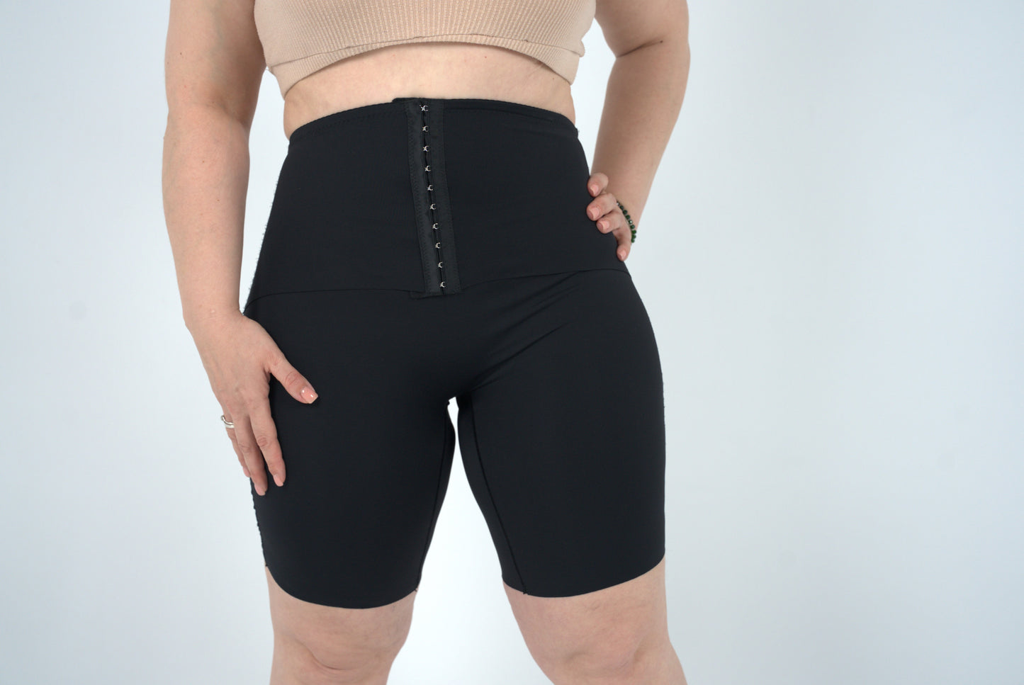 المشد الشورت