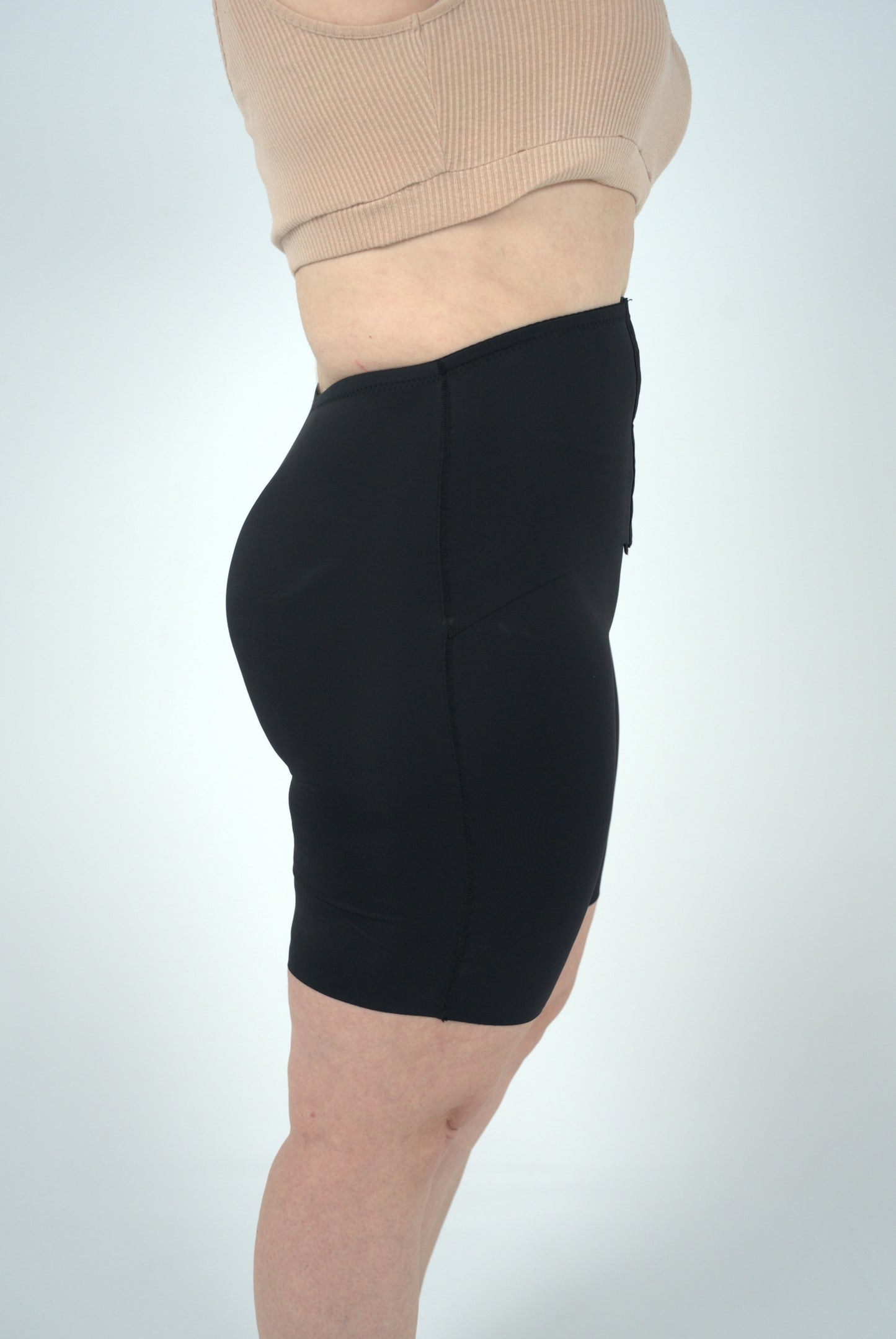 المشد الشورت