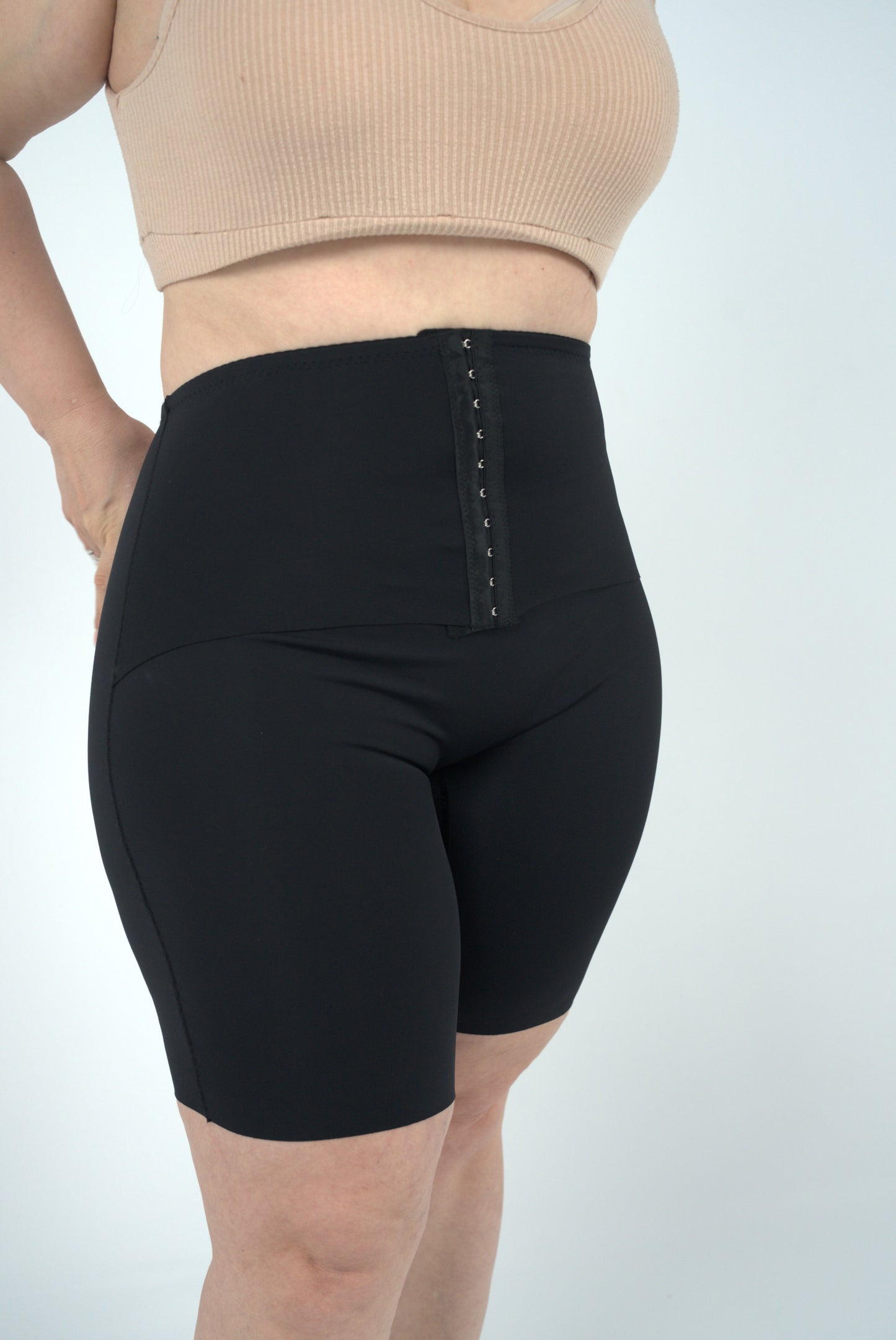 المشد الشورت